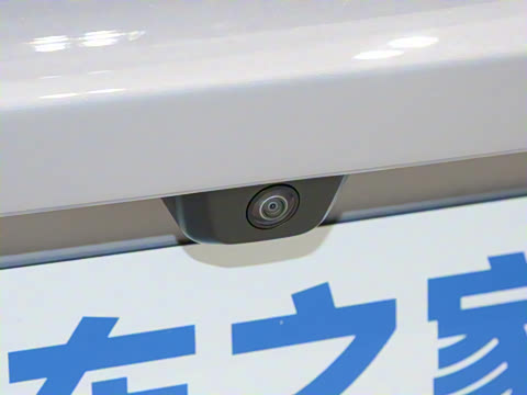 2025�� 75kWh Touring