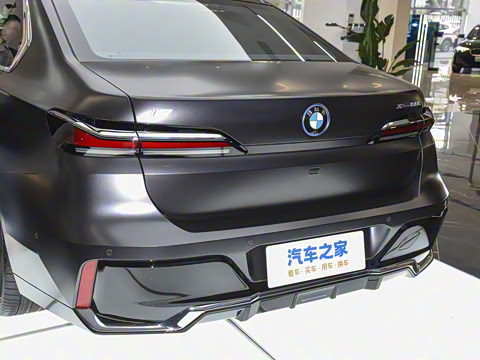 2023�� xDrive60L M�˶���װ