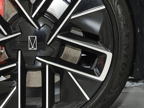 2025�� �Ŀ� Ultra���̰�