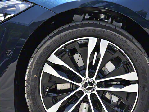 2025�� �Ŀ� C 350 eL