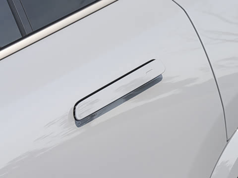 2025�� Ultra ���ܻ��°�