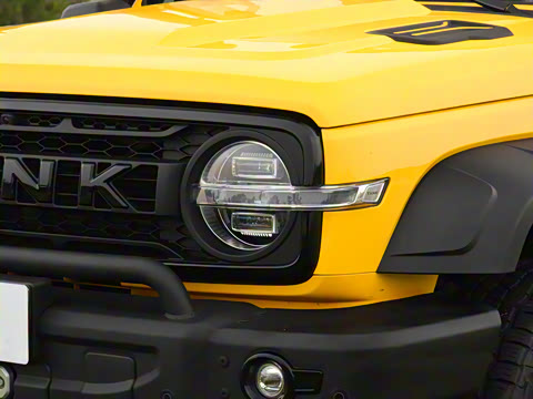 2022�� 2.0T �߾��޶���