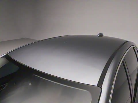 2025�� 610km PLUS