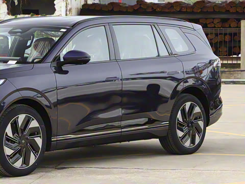 2025�� 210Max���Ȱ� 6��