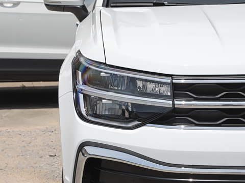 2025�� 300TSI ������°�