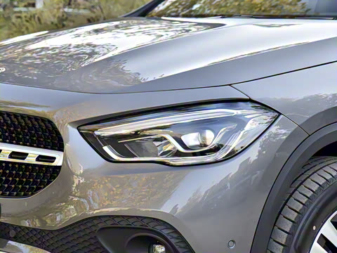 2022�� GLA 200