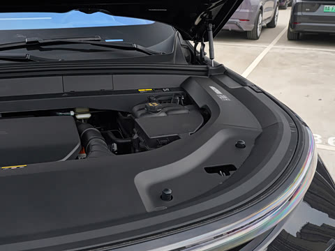 2025�� Ultra ���ܻ��°�