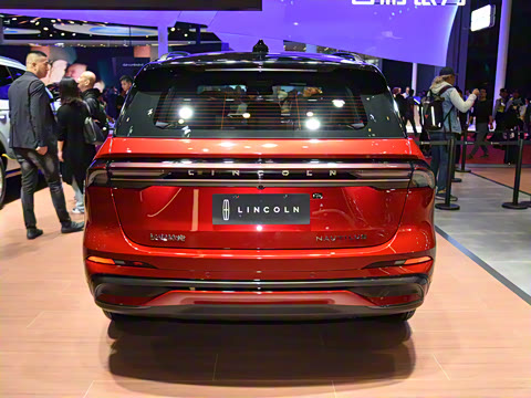 2025�� 2.0T ������������˹��