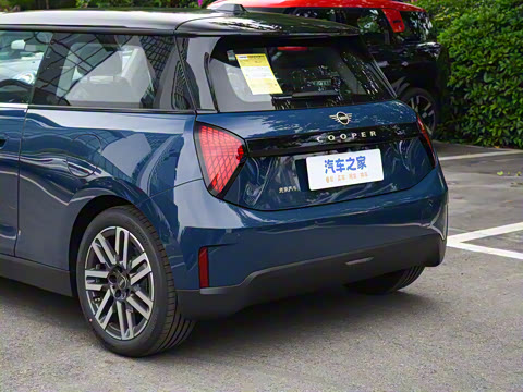 2025�� 456km COOPER E ������