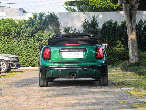 2025�� JOHN COOPER WORKS CABRIO