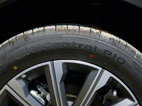 2025�� 2.0T ��������� 7��