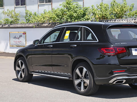 2022�� �Ŀ��� GLC 300 L 4MATIC ������