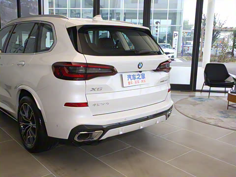 2022�� �Ŀ� xDrive 30Li M�˶���װ