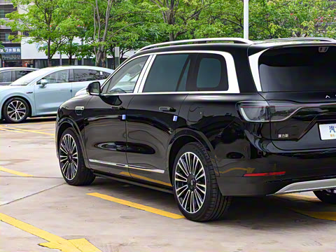 2025�� ���� Ultra�� 100kWh 6����