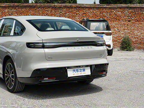 2025�� 550������