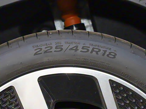 2024�� E ������