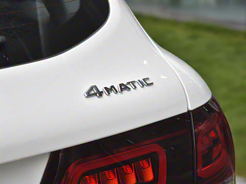 2022�� �Ŀ� GLC 300 L 4MATIC ������