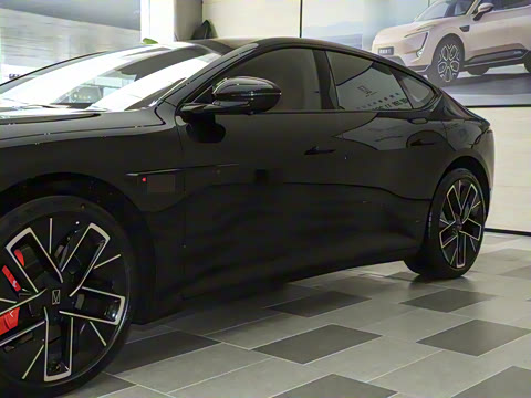 2025�� �Ŀ� Ultra���̰�