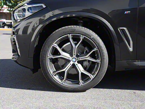 2022�� �Ŀ� xDrive 40Li M�˶���װ