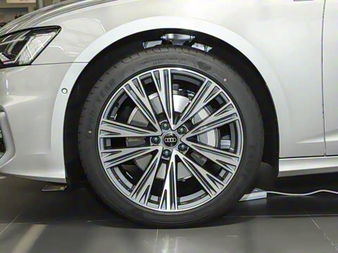 2025�� �Ŀ� 45 TFSI quattro ��ѡ������