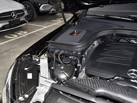 2022�� GLC 260 L 4MATIC ������