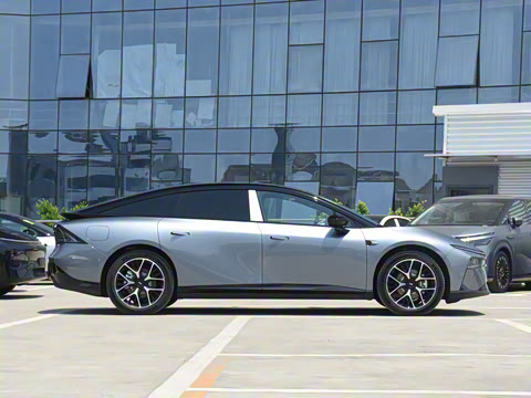 2025�� �������� Max �콢��