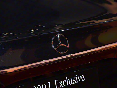 2024�� E 300 L �����˶���