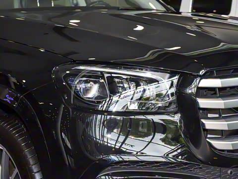 2025�� GLS 450 4MATIC ������