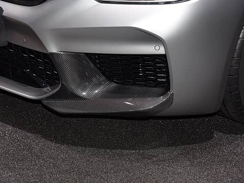 2019�� M5 ������