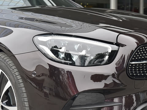 2022�� E 350 e L ���ʽ��϶����˶��γ�