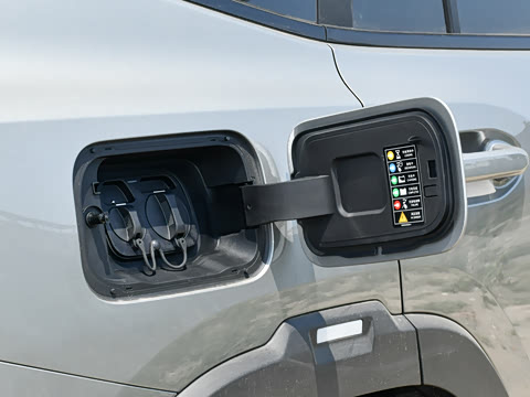 2025�� 220km ����������