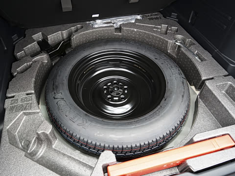 2023�� 2.5L ���а�