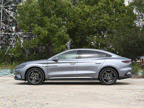 2025�� EV �Ǽݰ� 701KM������