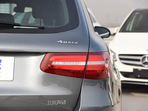 2019�� �Ŀ� GLC 260 L 4MATIC ������