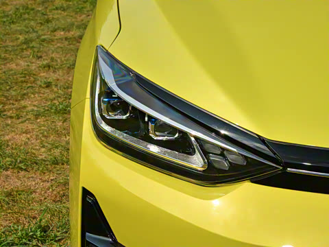 2023�� R600 ������