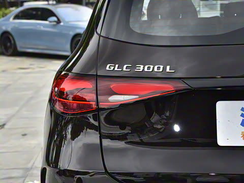 2025�� �Ŀ� GLC 300 L 4MATIC ������ 7��