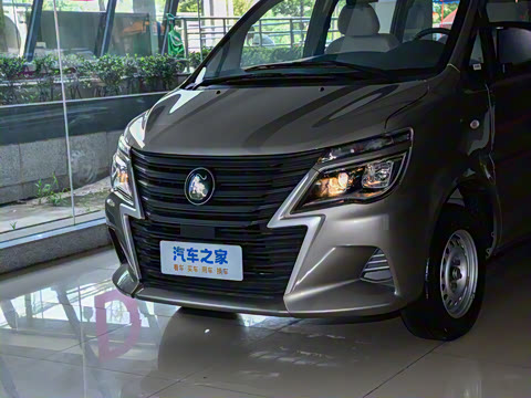 2024�� M5 1.6L ��׼��7��CNG