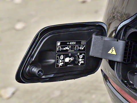 2022�� E 350 e L ���ʽ��϶����˶��γ�