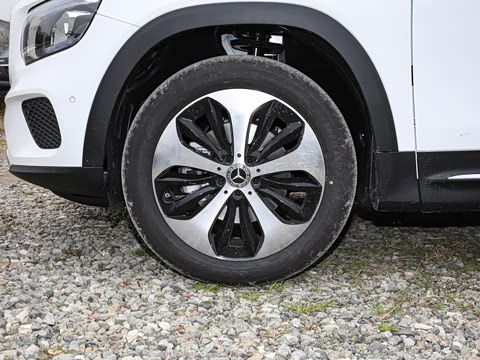 2022�� �Ŀ� GLB 200 ʱ����