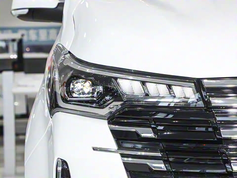 2025�� �Ŀ� MAX 2.0T �Զ������� ���� 7��