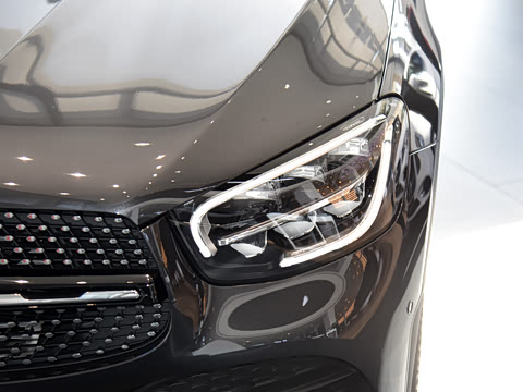 2022�� �Ŀ� GLC 300 4MATIC ����SUV