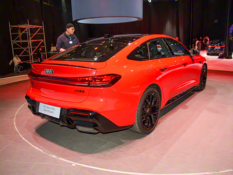 2026�� TFSI quattro 150kW �׷�������