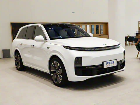 2025�� Ultra ���ܻ��°�