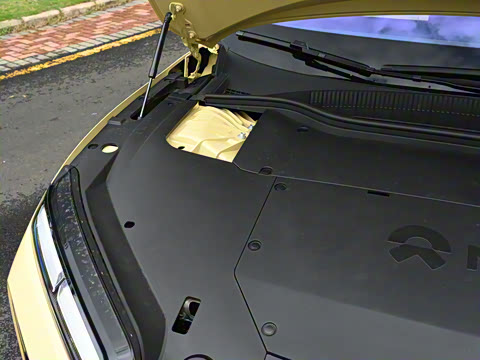 2025�� 75kWh Touring