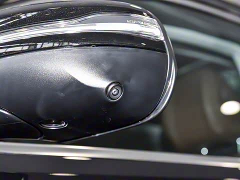 2025�� GLS 450 4MATIC ������