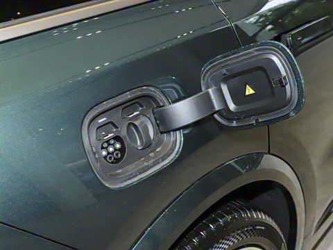 2025�� Ultra ���ܻ��°�