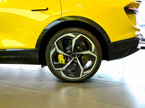 2025�� 900 ������