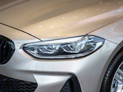 2021�� 120i M�˶���ҹ��