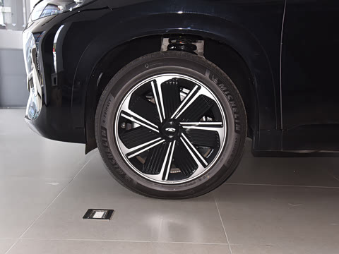 2025�� 200 �����콢��