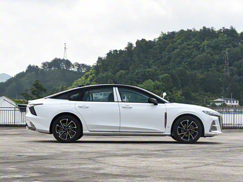 2025�� 2.0T ��Զ��